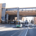 tout près de la place Carnot et de sa gare